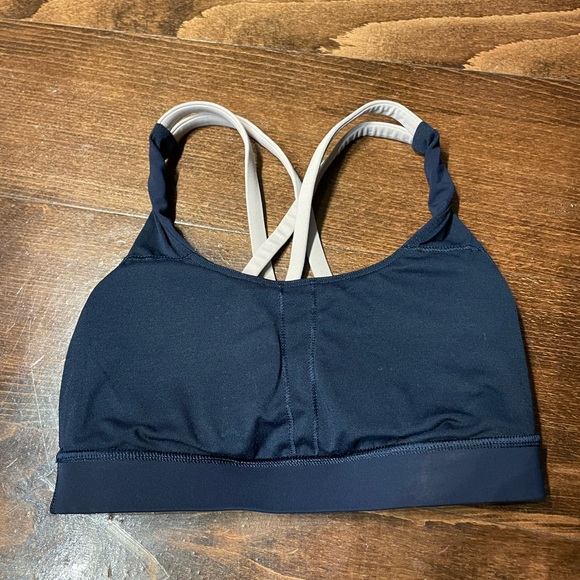 Lululemon Energy Bra- Size 2 - Picture 4 of 4